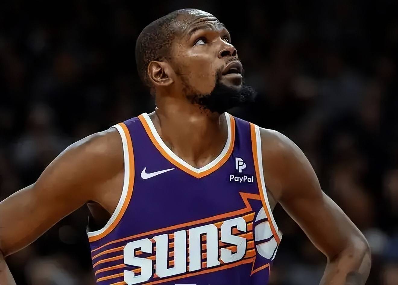 杜兰特迎来十二赛季高光表现，篮网球迷沸腾！(杜兰特12年常规赛数据)